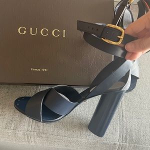 Gucci leather sandals